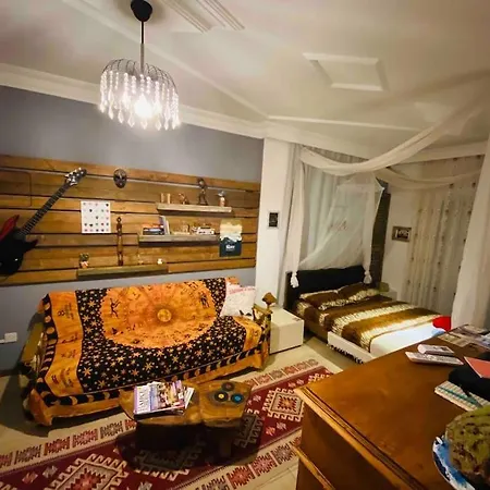 The Mermaid's Apartment *